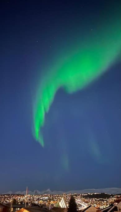 Tromso'S Best Location? City & Nature 5 Mins Away. Exterior photo